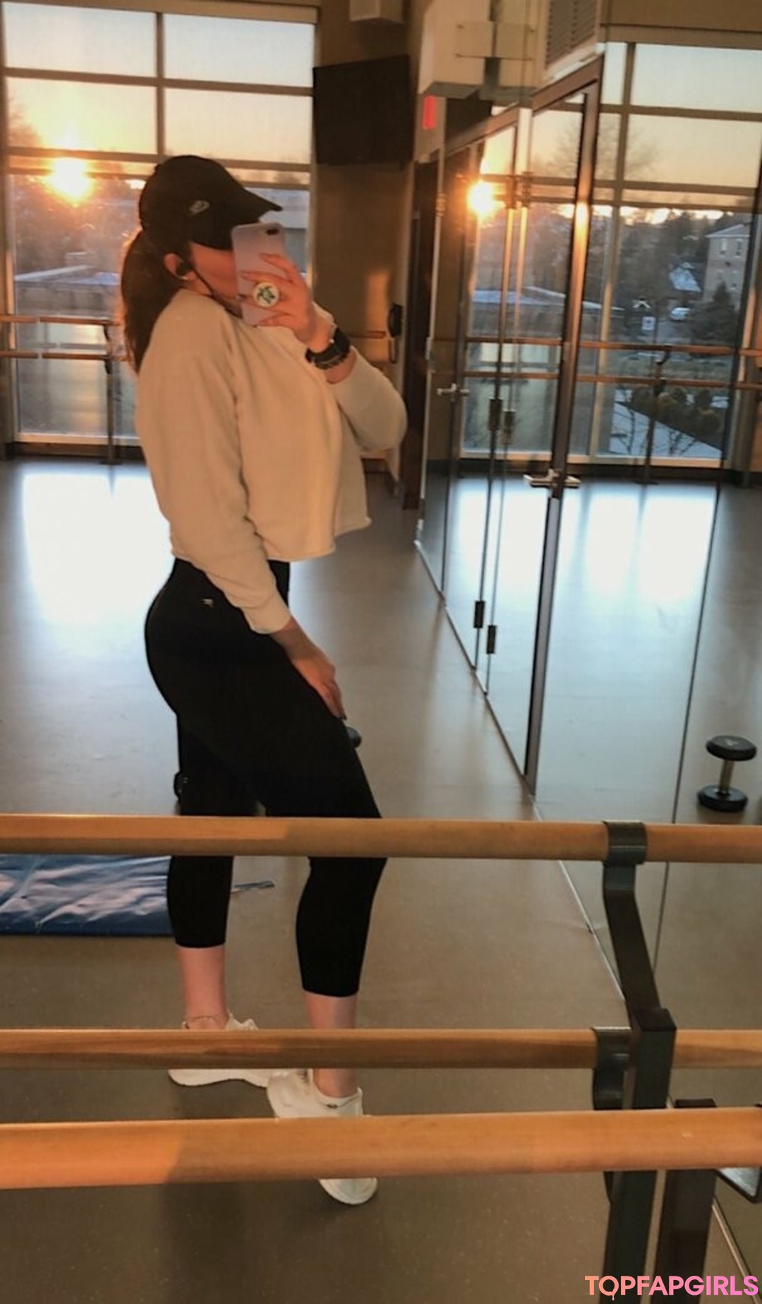 Naakte gelekte OnlyFans-foto van Hannah V #40 Naakte gelekte OnlyFans-foto van Hannah V #40