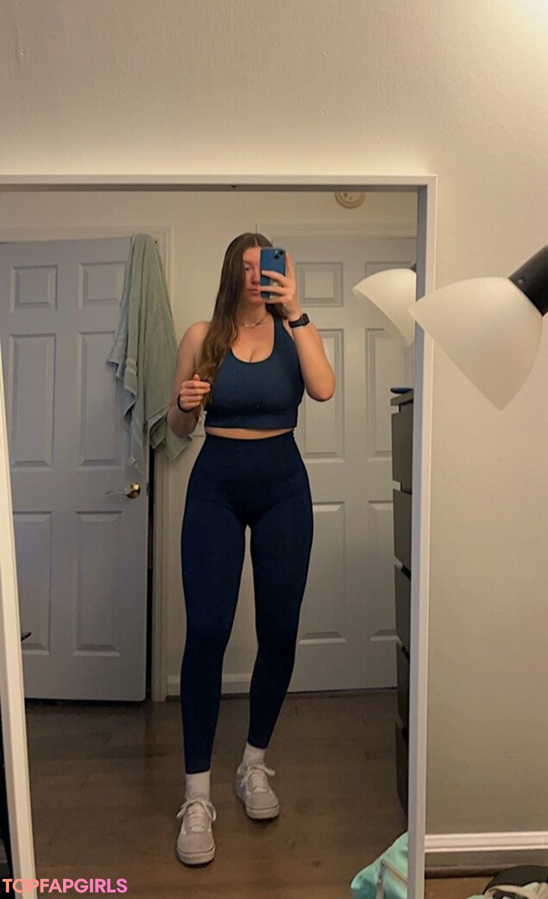 Naakte gelekte OnlyFans-foto van Hannah V #90 Naakte gelekte OnlyFans-foto van Hannah V #90