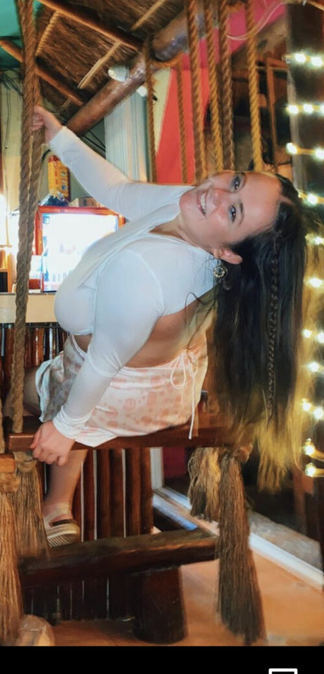 Autumn Lee
