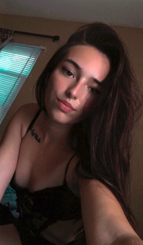 Naakte gelekte OnlyFans-foto van Xxxenaxo