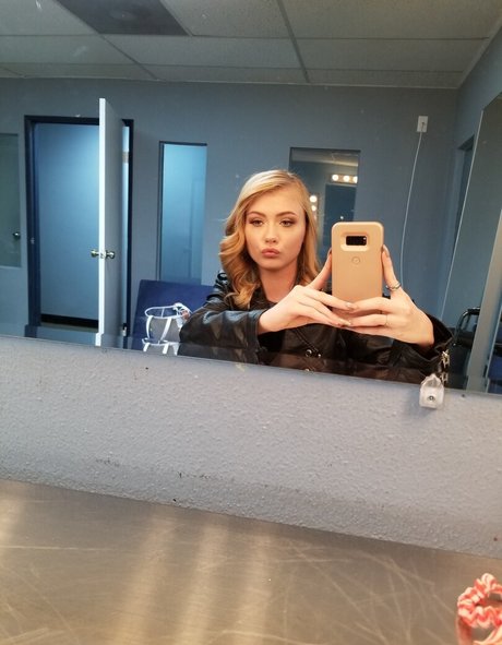 Naakte gelekte OnlyFans-foto van Xxhannahhaysxx