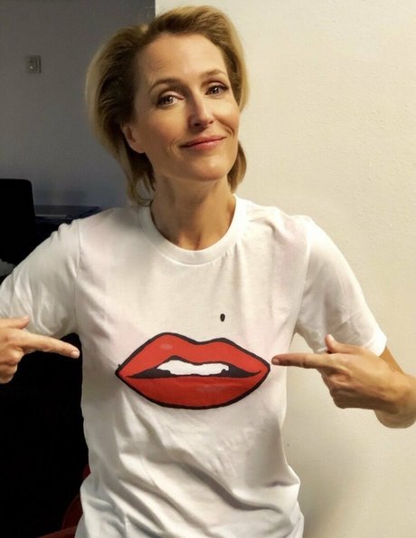 Gillian Anderson