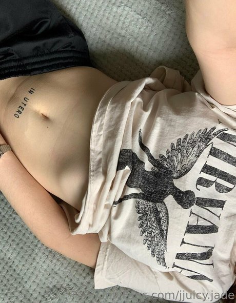 Naakte gelekte OnlyFans-foto van Jjuicyjade