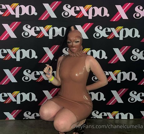 Naakte gelekte OnlyFans-foto van Chanelcumella