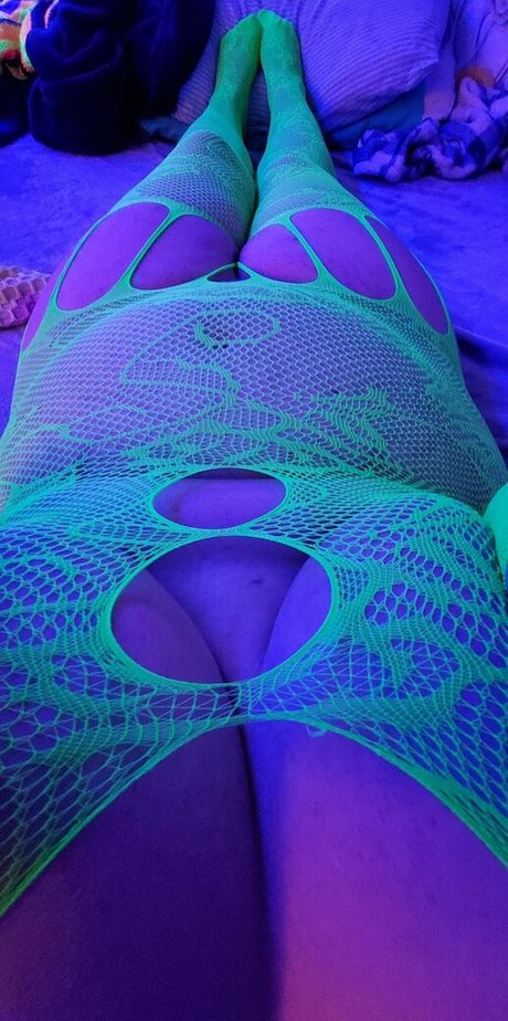 Naakte gelekte OnlyFans-foto van Hillbillyhomemade