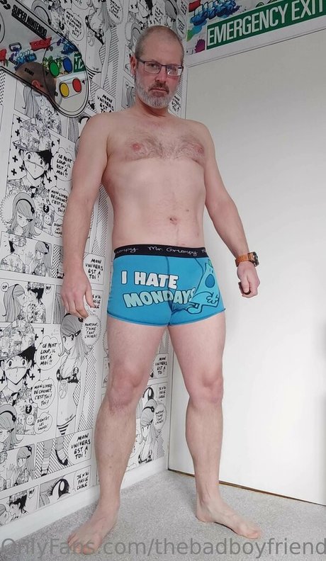 Naakte gelekte OnlyFans-foto van Thebadboyfriend