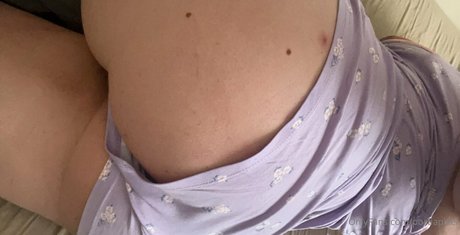 Naakte gelekte OnlyFans-foto van Portiapixel