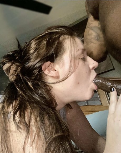 Naakte gelekte OnlyFans-foto van Rebeccarose463