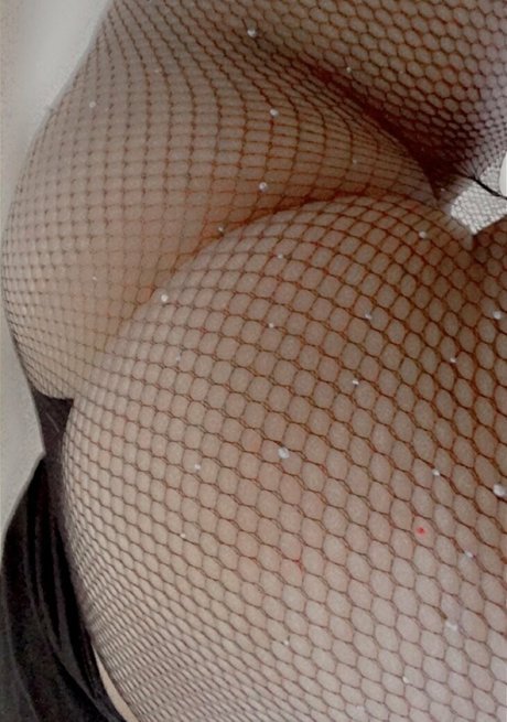 Naakte gelekte OnlyFans-foto van Downdanielle