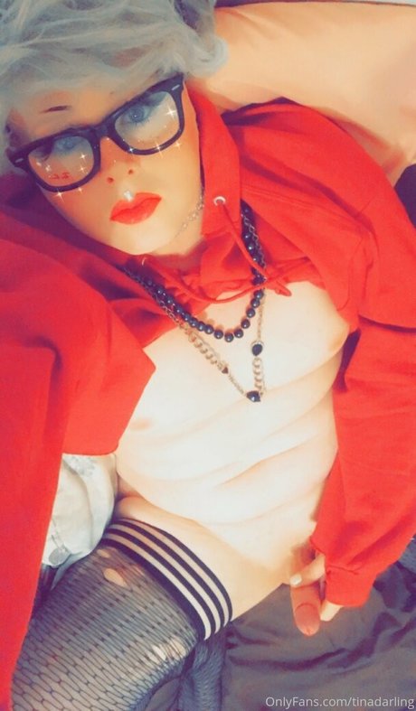 Naakte gelekte OnlyFans-foto van Tinadarling