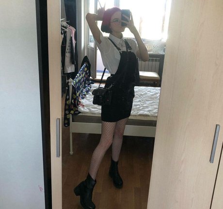 Naakte gelekte OnlyFans-foto van Opshi