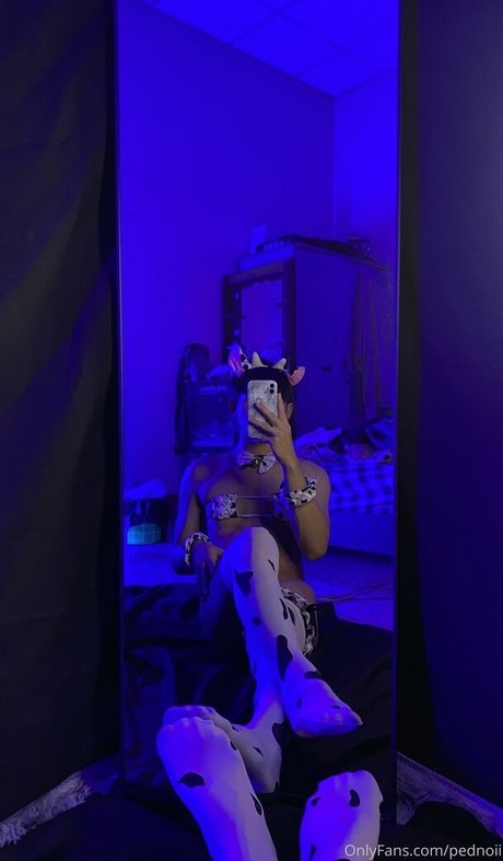 Naakte gelekte OnlyFans-foto van Pednoii