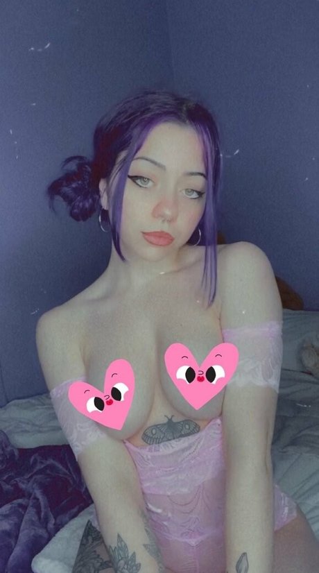 Naakte gelekte OnlyFans-foto van Purplemamaz