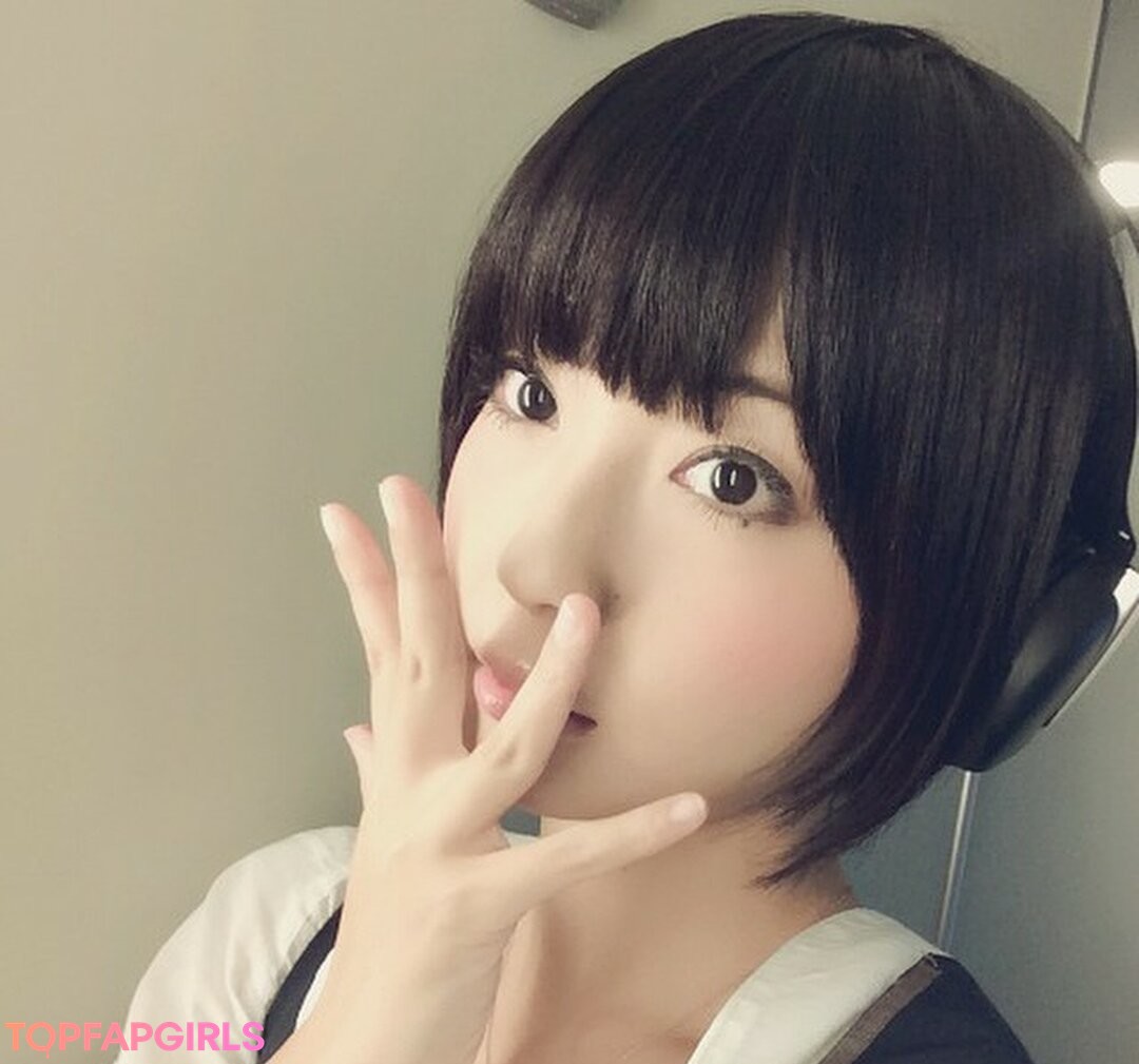 Naakte gelekte OnlyFans-foto van Ayameapricot #1067