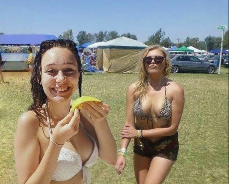 Naakte gelekte OnlyFans-foto van Eliza Taylor
