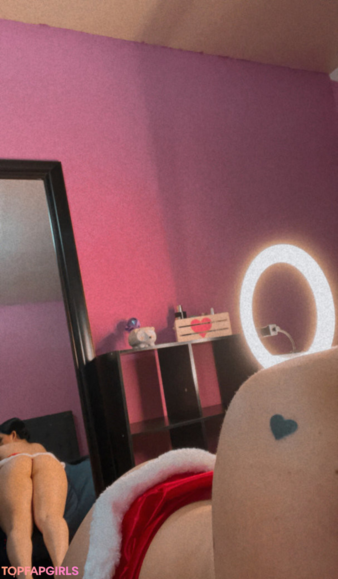 Naakte gelekte OnlyFans-foto van Dayale Asmr #9 Naakte gelekte OnlyFans-foto van Dayale Asmr #9