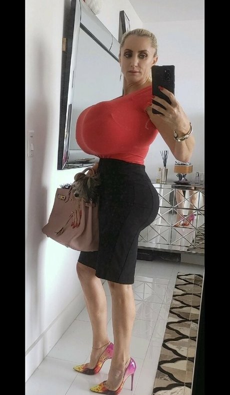 Naakte gelekte OnlyFans-foto van Tammylh