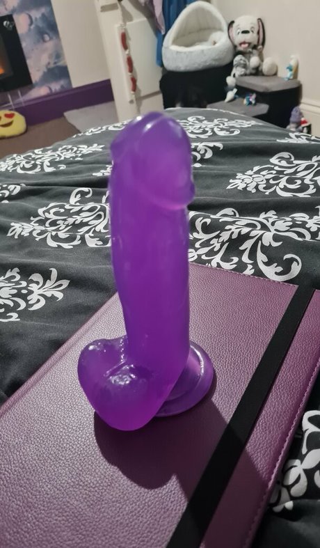 Naakte gelekte OnlyFans-foto van Purplemiss