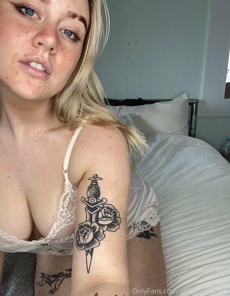Phoebeknightt