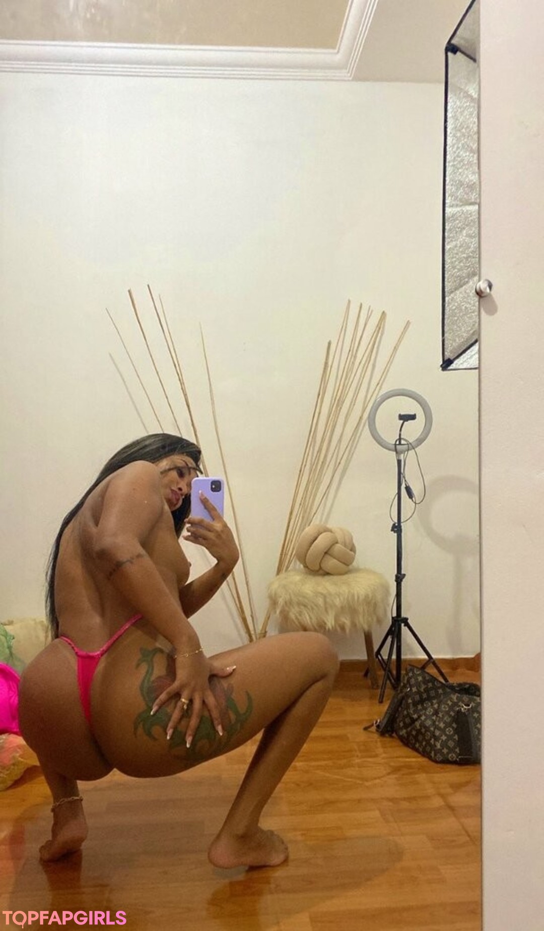 Naakte gelekte OnlyFans-foto van Cynthya Cybelle #29 Naakte gelekte OnlyFans-foto van Cynthya Cybelle #29