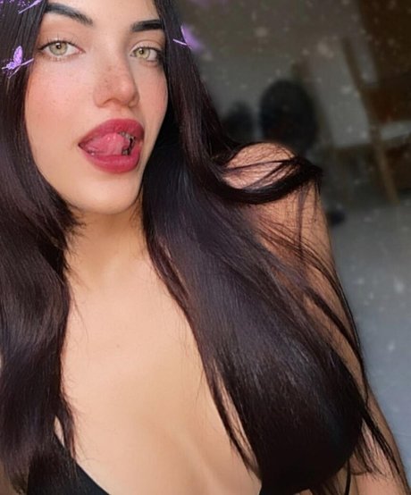 Mariangel Delcarmen