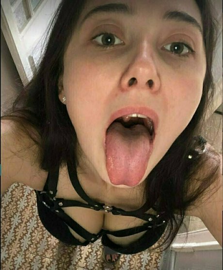 Naakte gelekte OnlyFans-foto van Barbiehanna
