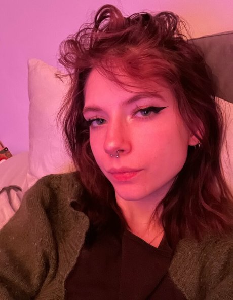 Naakte gelekte OnlyFans-foto van Selflovemary