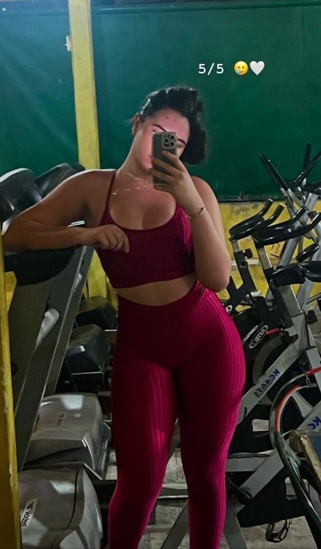 Naakte gelekte OnlyFans-foto van Chrxxstina1