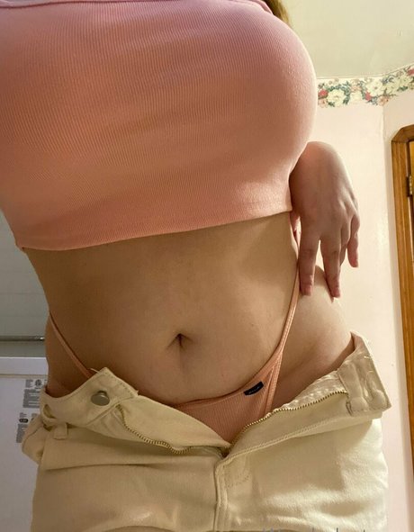 Naakte gelekte OnlyFans-foto van Wanderlustxoxo