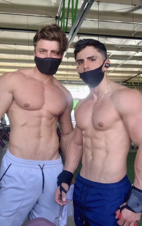 Naakte gelekte OnlyFans-foto van Effortprivate