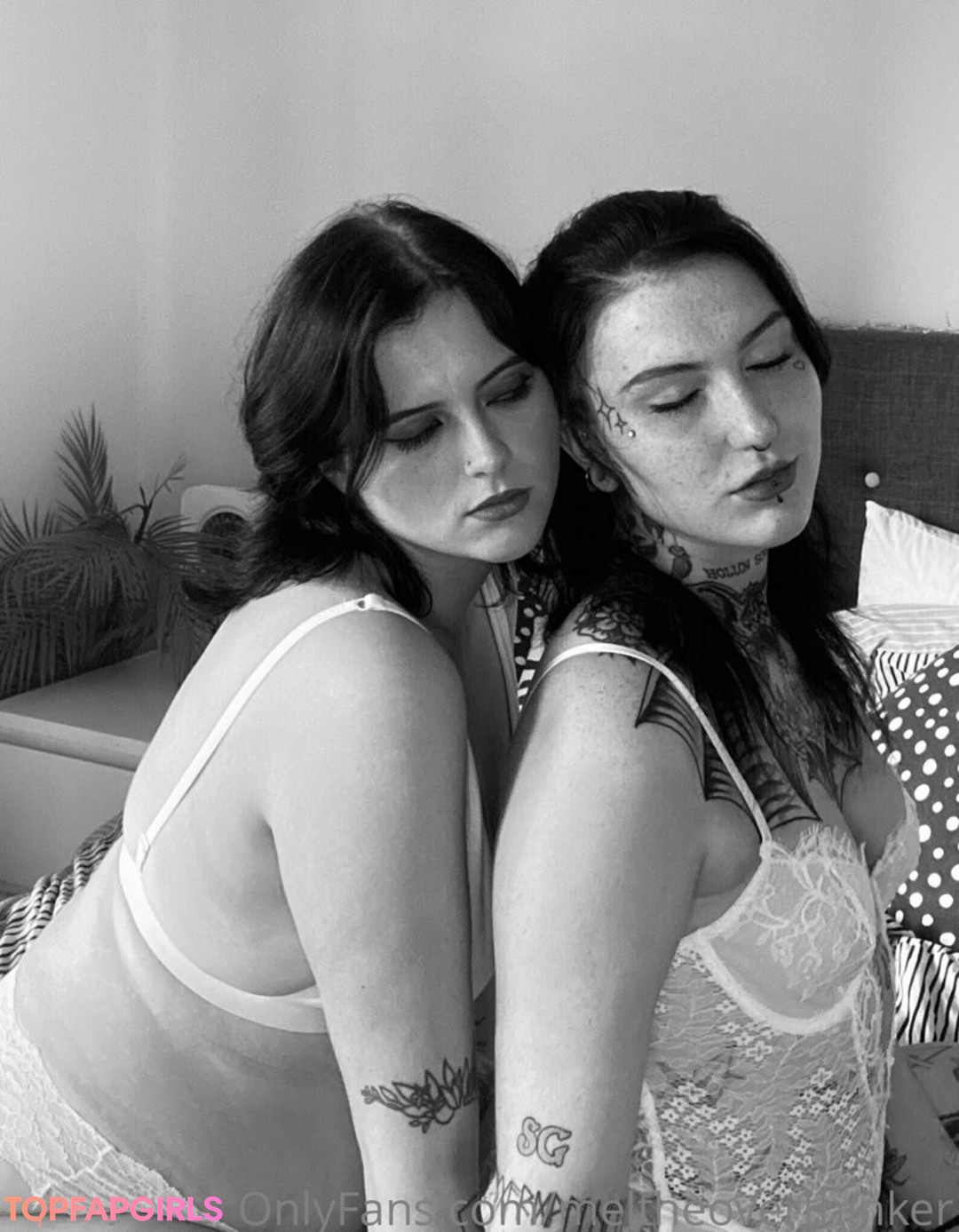 Naakte gelekte OnlyFans-foto van Meltheoverthinker #18 Naakte gelekte OnlyFans-foto van Meltheoverthinker #18