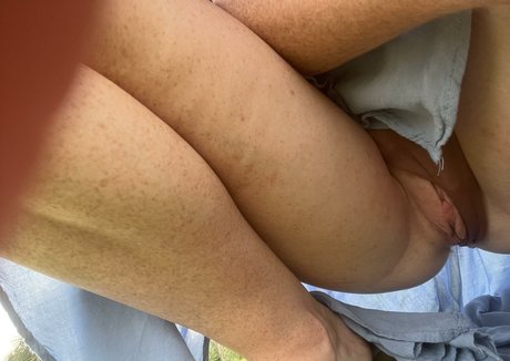 Naakte gelekte OnlyFans-foto van Irishstarz29