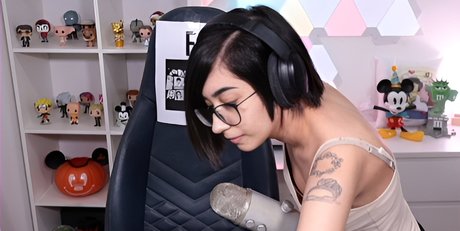 Naakte gelekte OnlyFans-foto van Lesparks