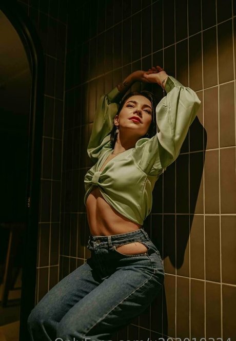 Naakte gelekte OnlyFans-foto van Fairygloria