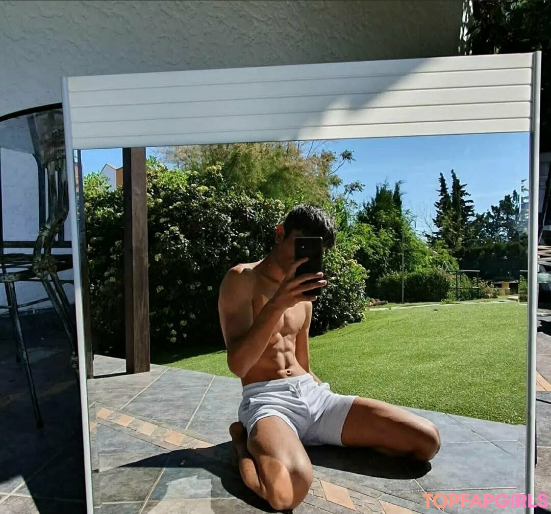 Naakte gelekte OnlyFans-foto van Aladdintwink #13 Naakte gelekte OnlyFans-foto van Aladdintwink #13