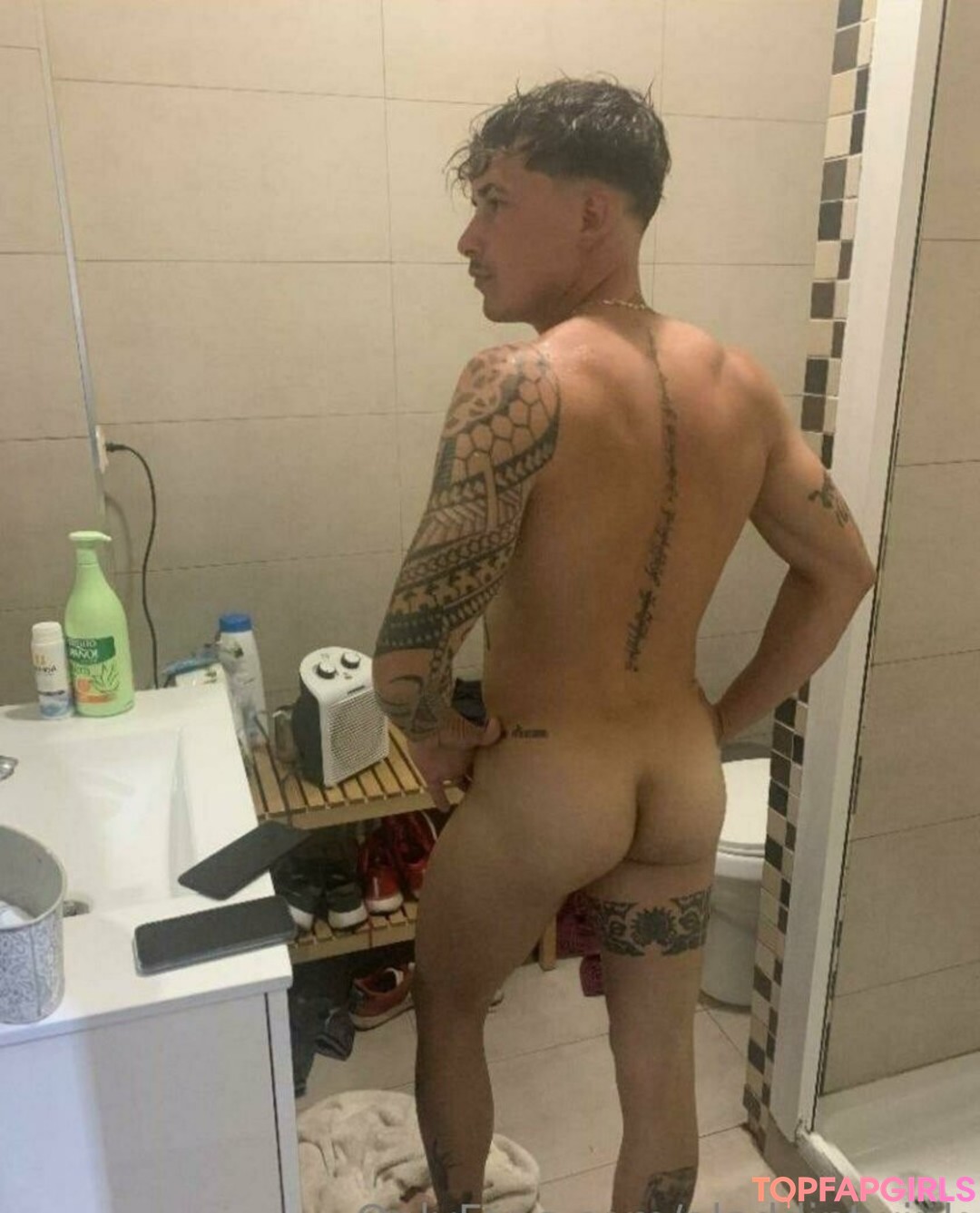Naakte gelekte OnlyFans-foto van Aladdintwink #61 Naakte gelekte OnlyFans-foto van Aladdintwink #61