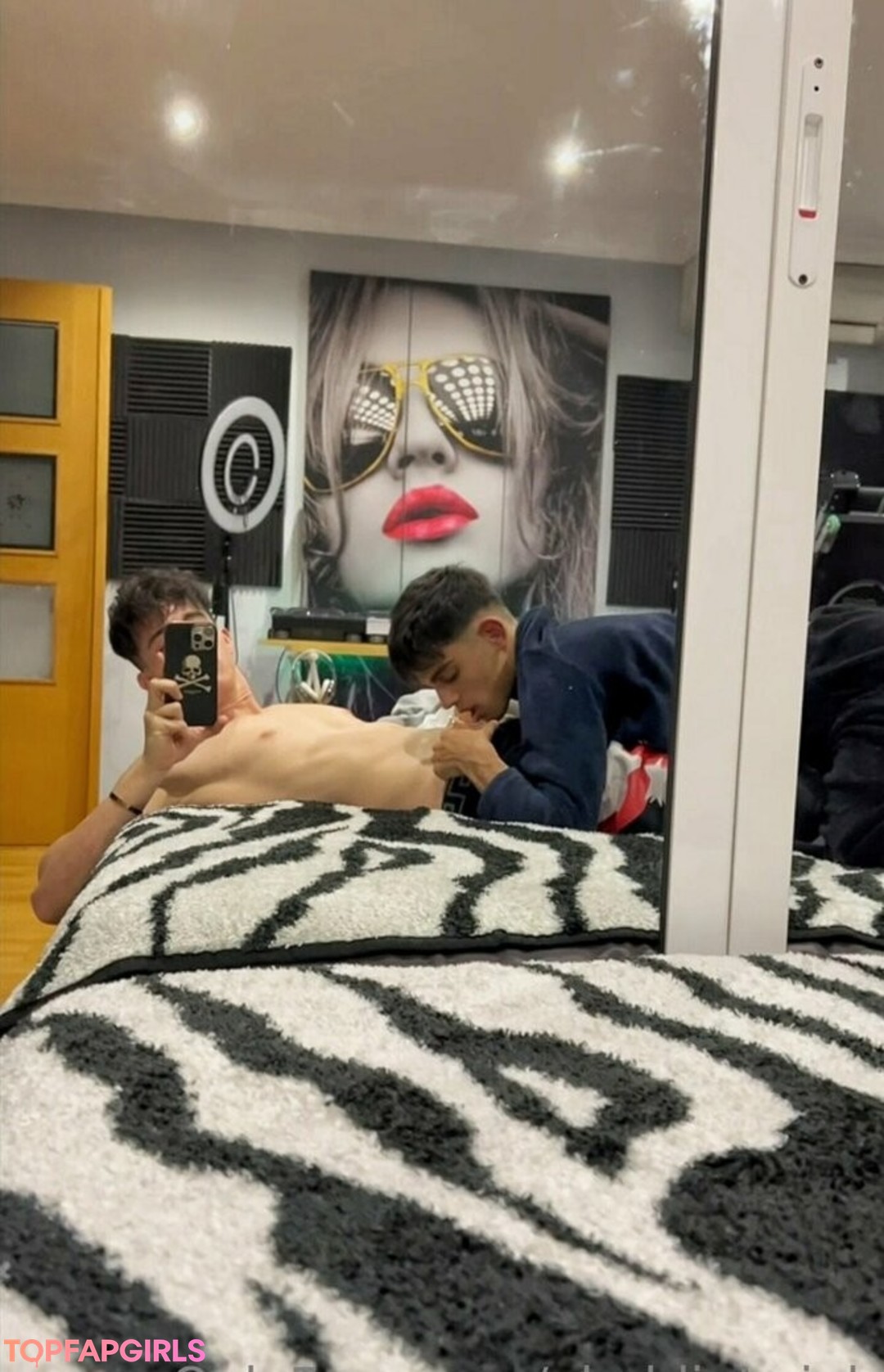 Naakte gelekte OnlyFans-foto van Aladdintwink #8 Naakte gelekte OnlyFans-foto van Aladdintwink #8