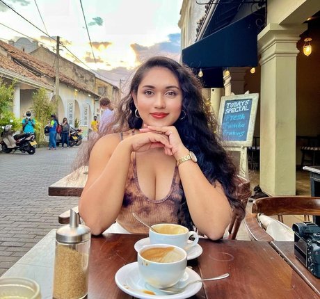 Nimesha Jayarathne