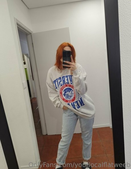 Naakte gelekte OnlyFans-foto van Yourlocalflatweeb