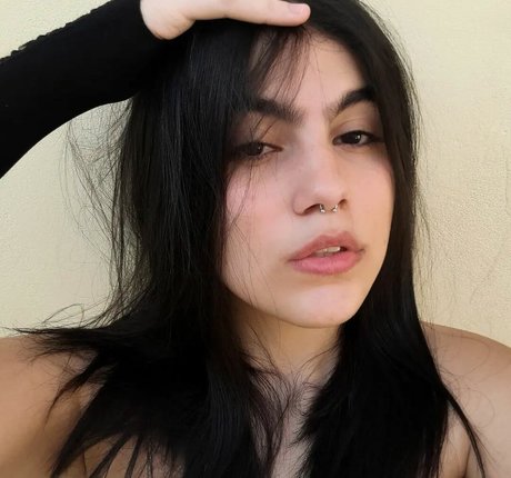 Naakte gelekte OnlyFans-foto van Franciellyklin