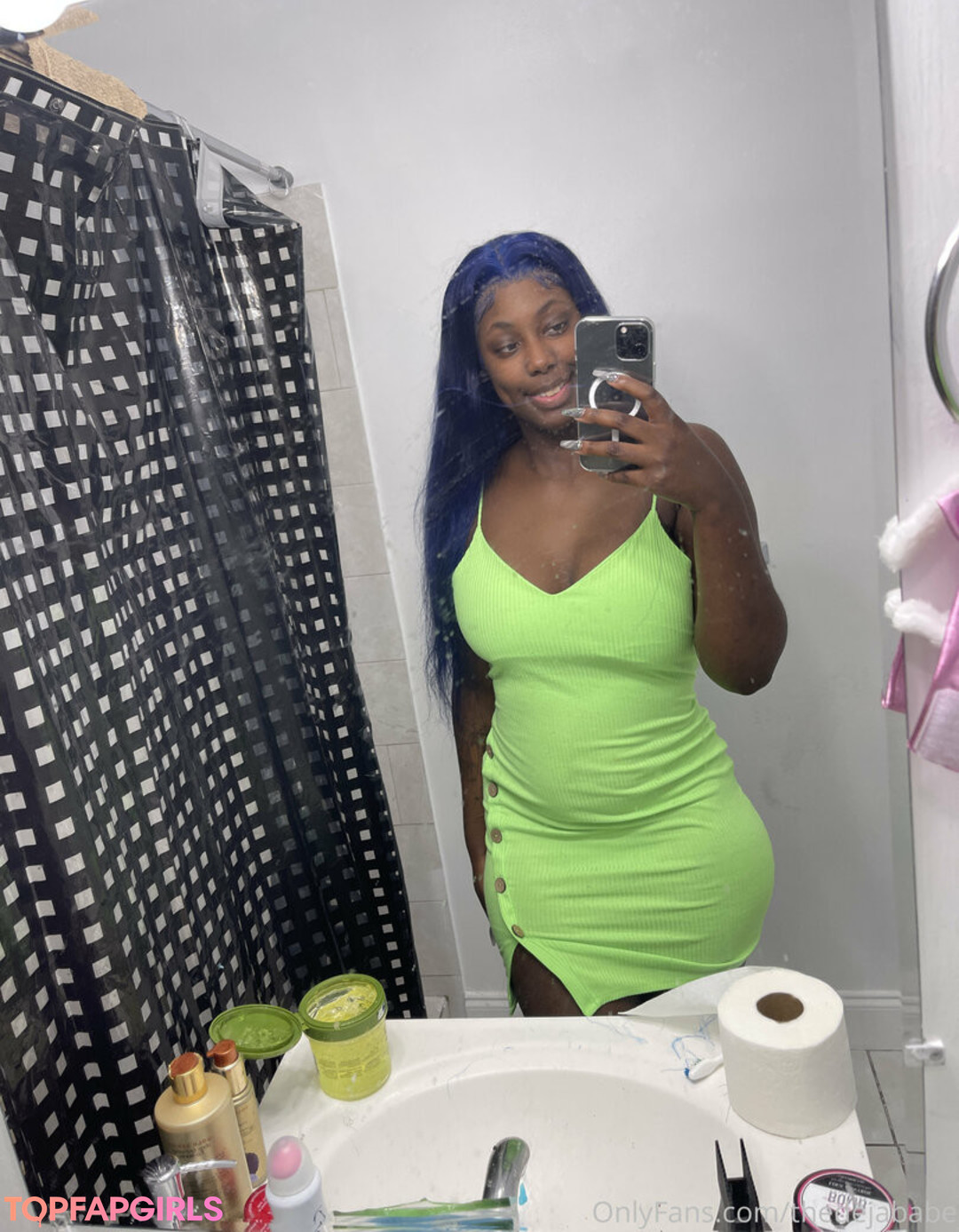 Naakte gelekte OnlyFans-foto van Thedejababe #35 Naakte gelekte OnlyFans-foto van Thedejababe #35