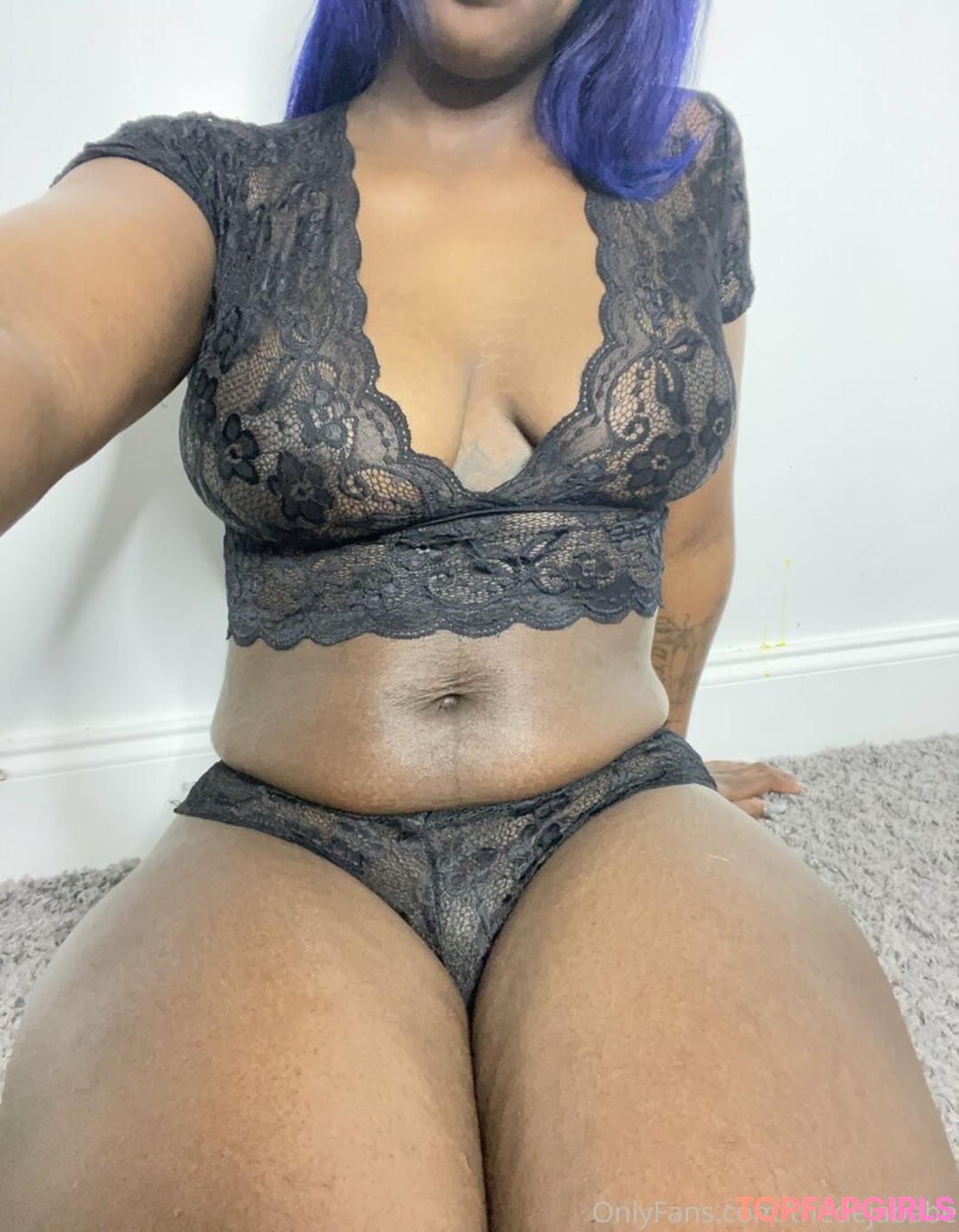 Naakte gelekte OnlyFans-foto van Thedejababe #48 Naakte gelekte OnlyFans-foto van Thedejababe #48