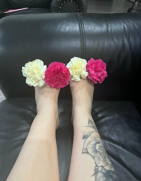 Naakte gelekte OnlyFans-foto van Acebosswoman