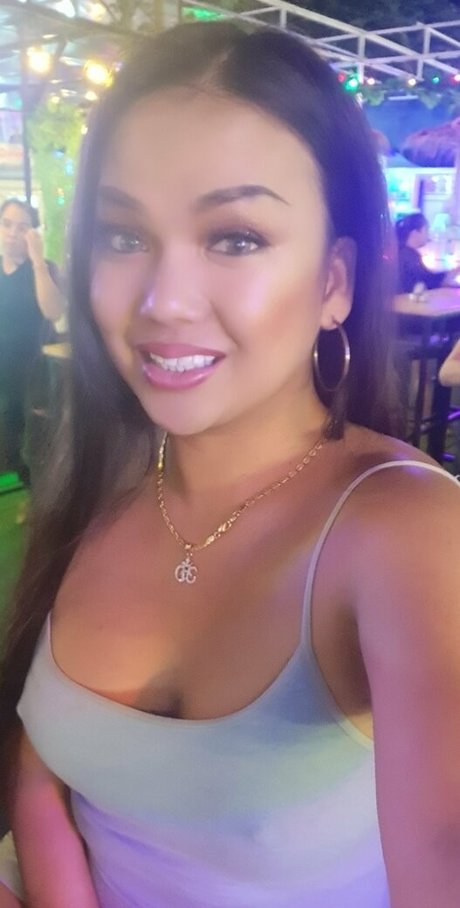 Amyamorevip