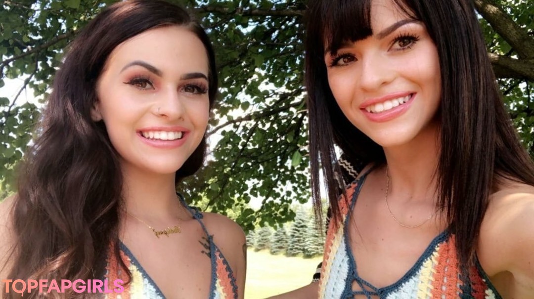 Naakte gelekte OnlyFans-foto van Rodriguez Twins #11 Naakte gelekte OnlyFans-foto van Rodriguez Twins #11