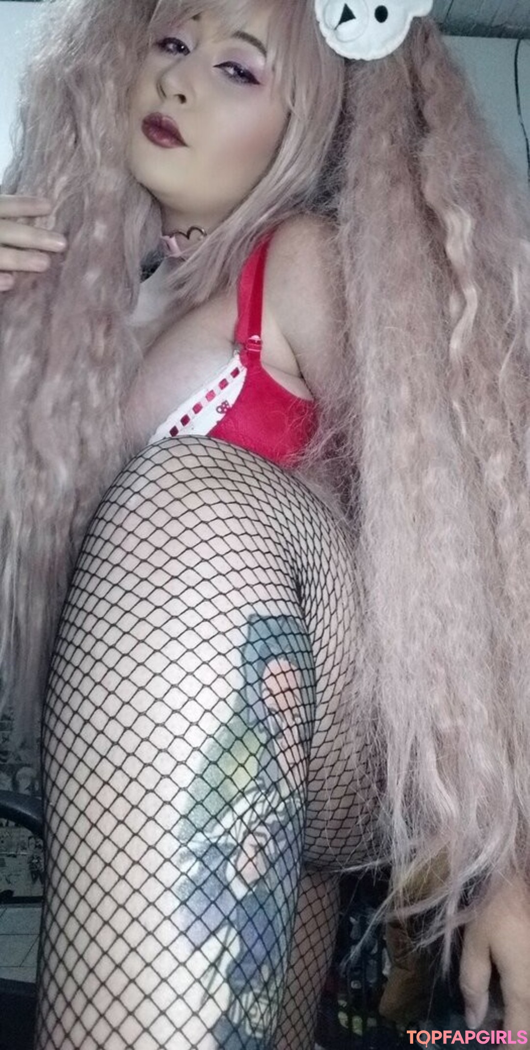 Naakte gelekte OnlyFans-foto van Sassnessie #6 Naakte gelekte OnlyFans-foto van Sassnessie #6