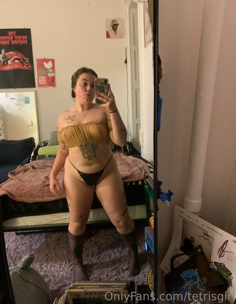 Naakte gelekte OnlyFans-foto van Tetrisgirl