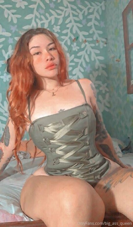 Naakte gelekte OnlyFans-foto van Bigassqueen
