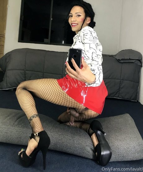 Naakte gelekte OnlyFans-foto van Lavaltl