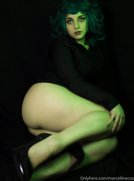 Naakte gelekte OnlyFans-foto van Marcelline